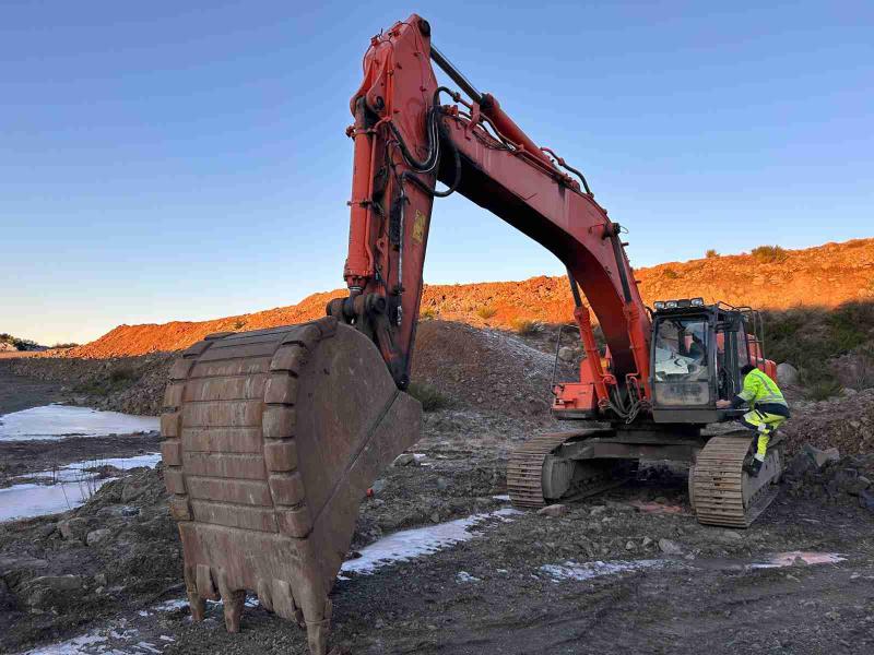 Hitachi ZX470LCH-3